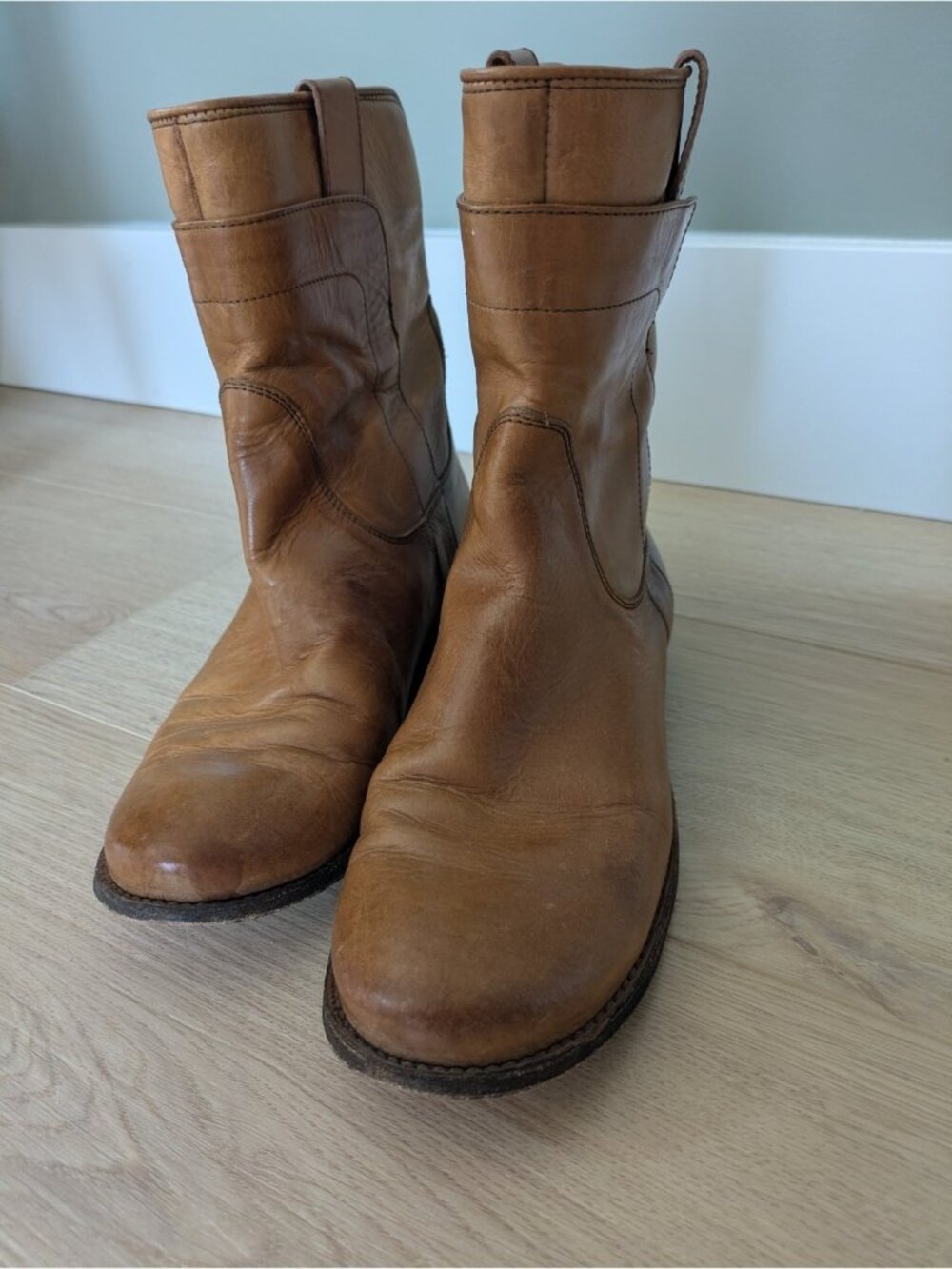 FRYE Women's Paige Short Riding Boot Cognac Washed Antique Pull-Up Leather Sz 8